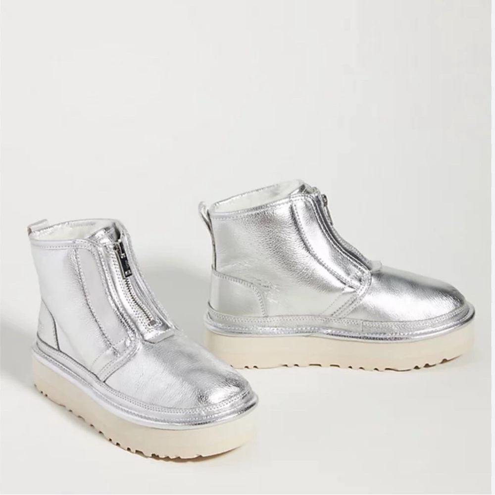 Ugg Neumel Platform Zip Shine